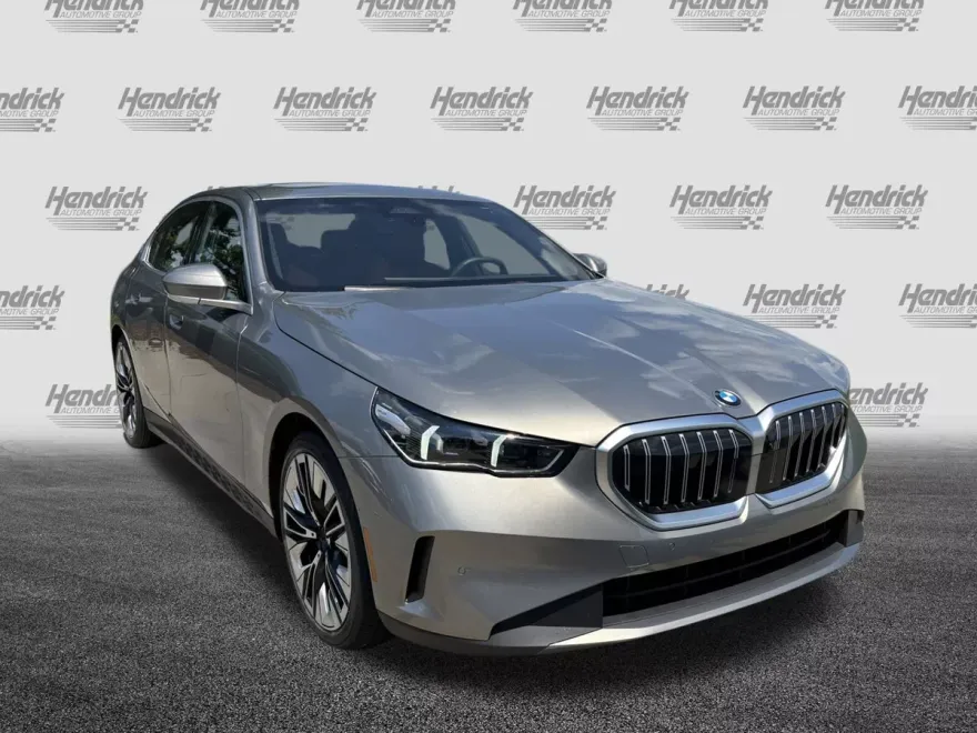 2025 Bmw 530i photo 1