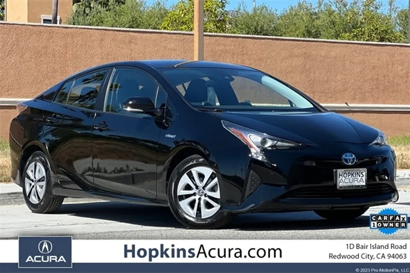 2017 Toyota Prius One Two photo 1