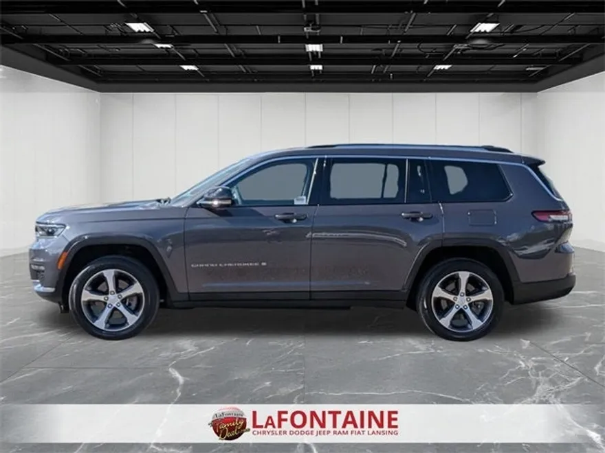 2023 Jeep Grand Cherokee Limited photo 1
