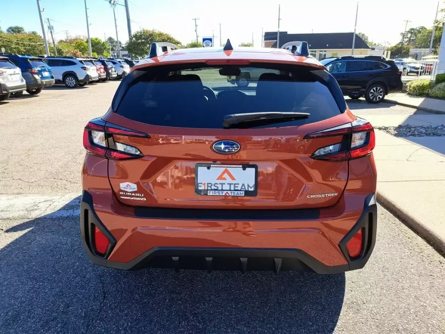 2025 Subaru Crosstrek Premium photo 1