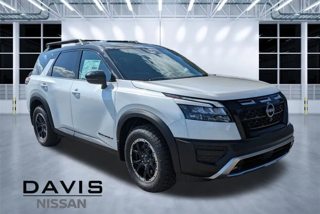 2025 Nissan Pathfinder Rock Creek photo 1