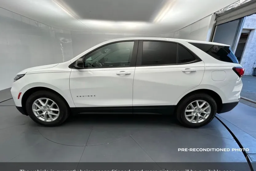2022 Chevrolet Equinox photo 1