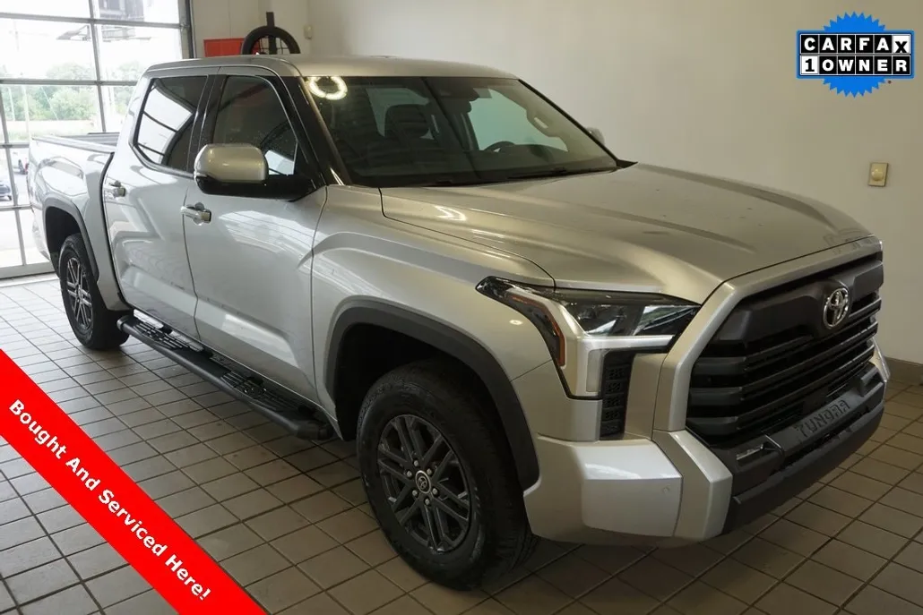 2023 Toyota Tundra SR5 photo 1