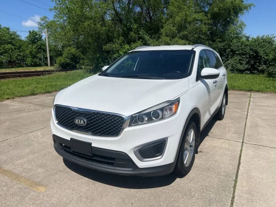 2016 Kia Sorento LX V6 photo 1