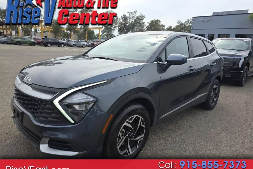 2023 Kia Sportage LX photo 1
