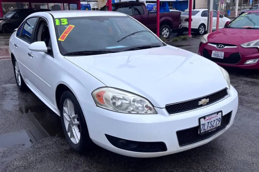 2013 Chevrolet Impala LTZ photo 1