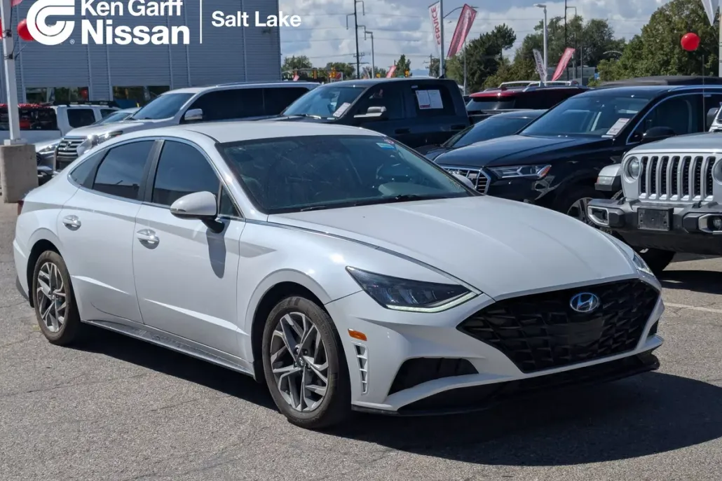 2020 Hyundai Sonata SEL photo 1