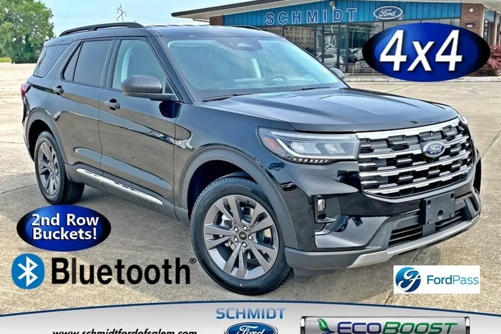 2025 Ford Explorer photo 1