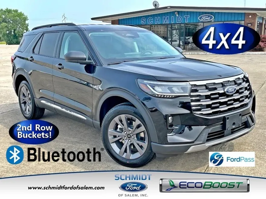 2025 Ford Explorer photo 1
