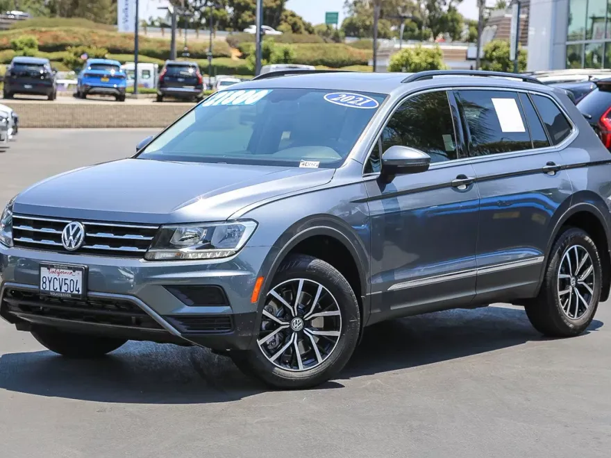 2021 Volkswagen Tiguan SE photo 1