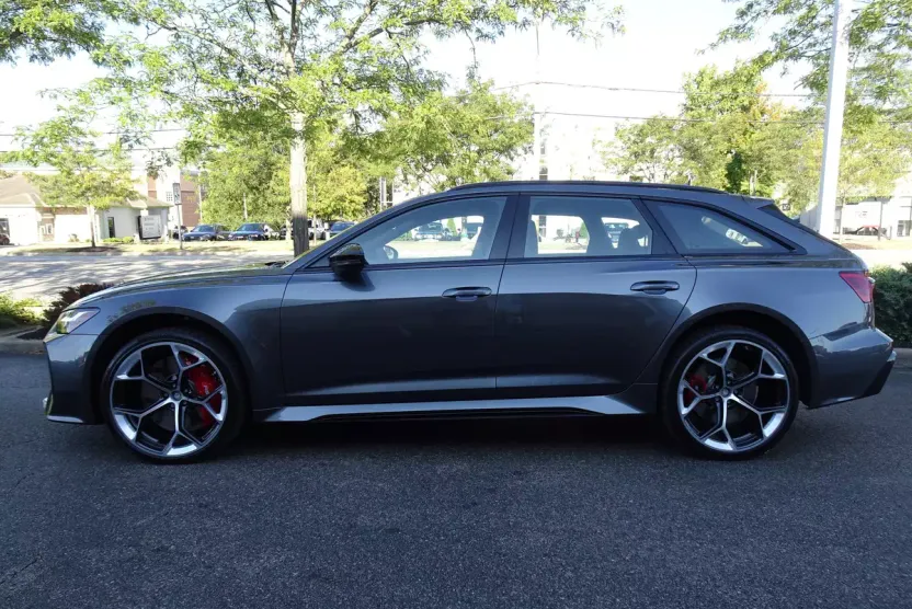 2026 Audi RS 6 Avant Performance Base photo 1