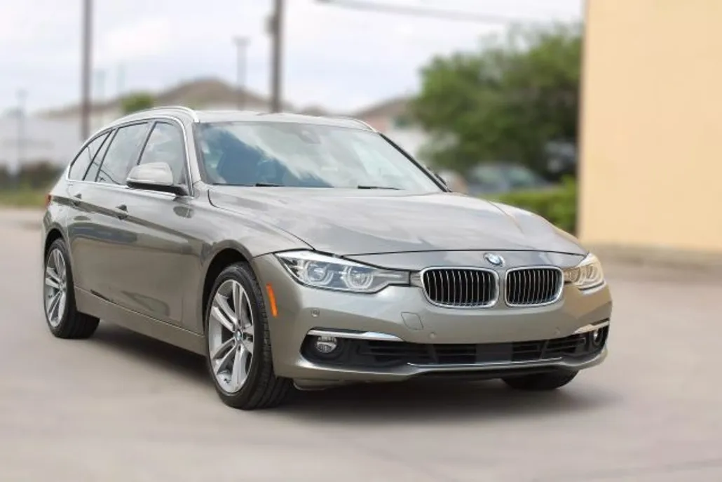 2018 Bmw 330i xDrive Sport Wagon photo 1