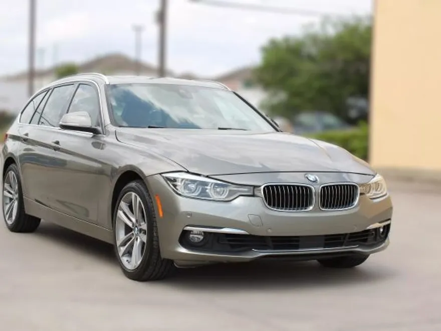 2018 Bmw 330i xDrive Sport Wagon photo 1