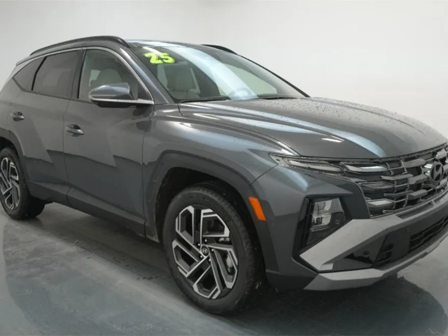 2025 Hyundai Tucson Limited photo 1