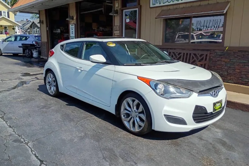 2013 Hyundai Veloster Base Turbo Ultimate photo 1