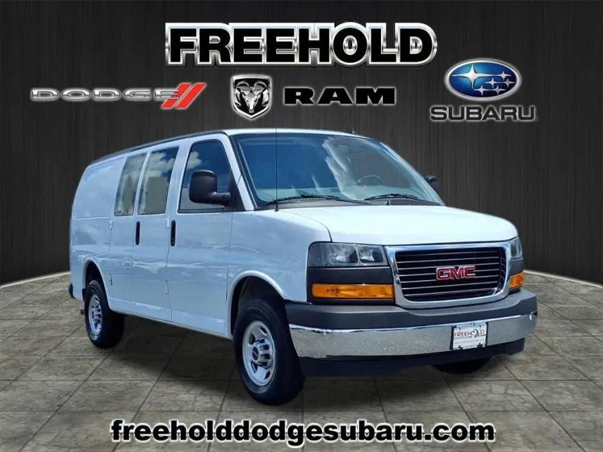 2023 Gmc Savana 2500 Cargo photo 1