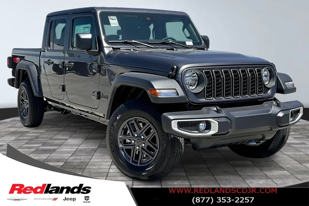 2025 Jeep Gladiator Sport photo 1