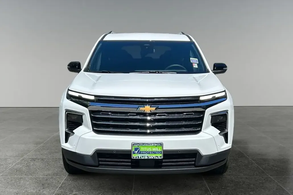 2025 Chevrolet Traverse 1LT photo 1