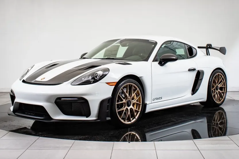 2025 Porsche Cayman GT4 RS photo 1