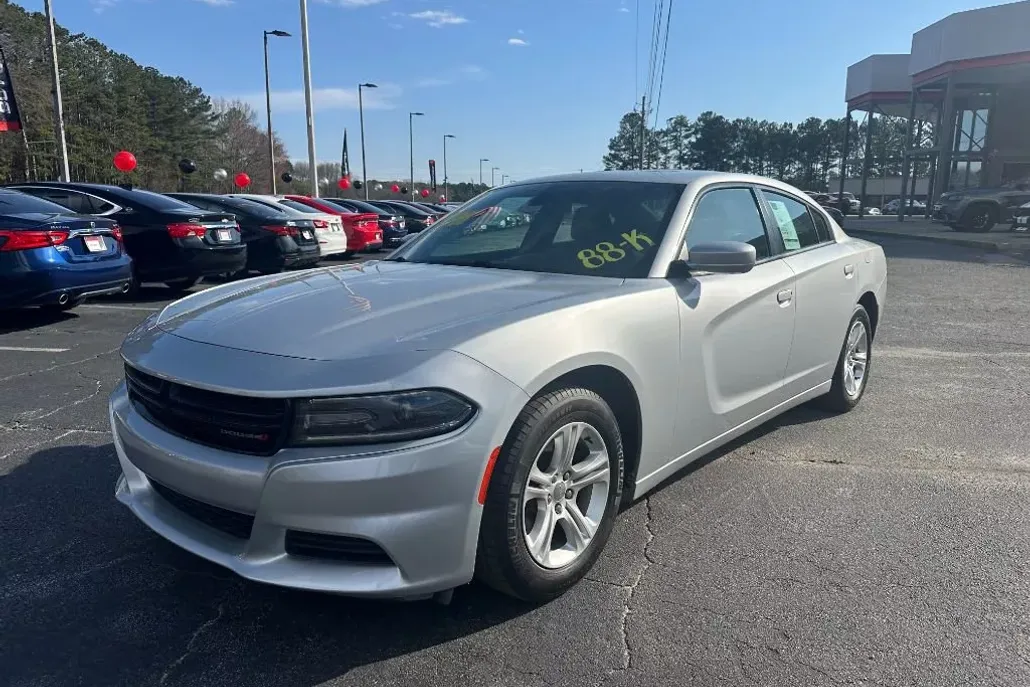 2019 Dodge Charger SXT photo 1