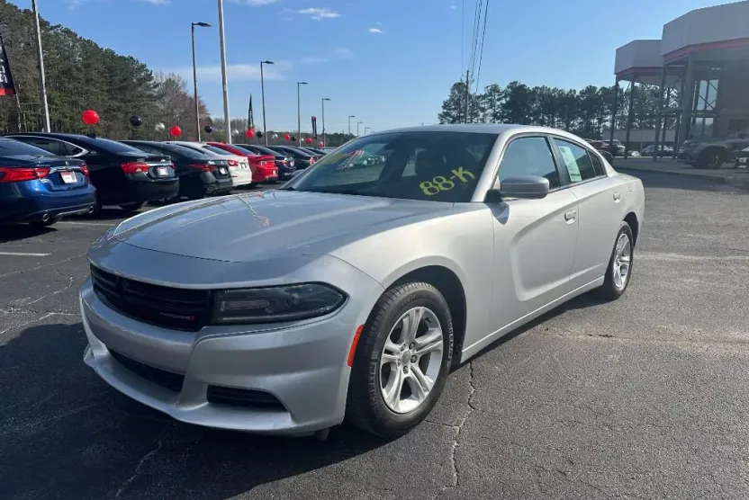 2019 Dodge Charger SXT photo 1