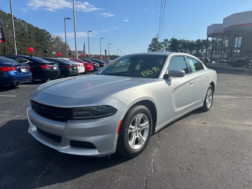 2019 Dodge Charger SXT photo 1