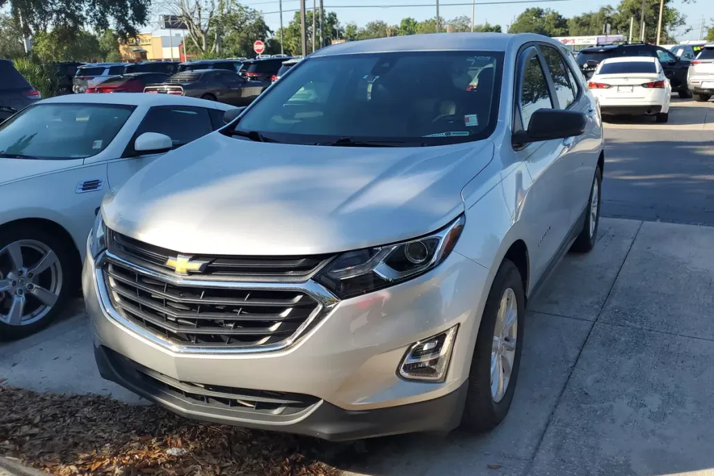 2021 Chevrolet Equinox LS photo 1
