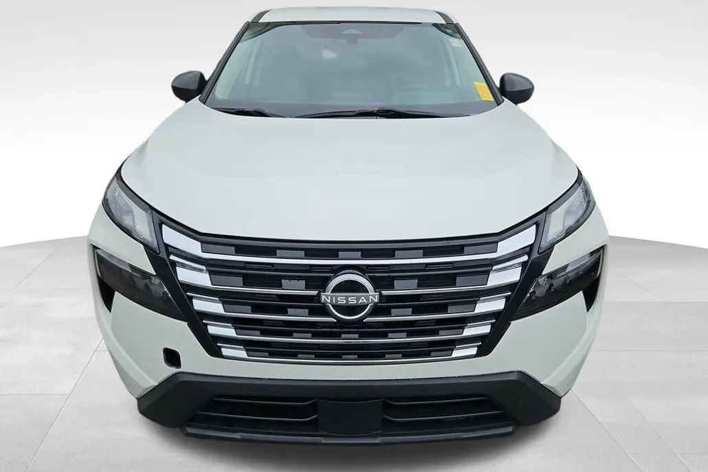 2024 Nissan Rogue S photo 1