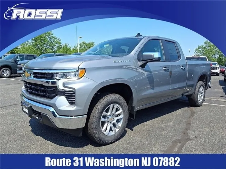 2026 Chevrolet Silverado 1500 LT photo 1