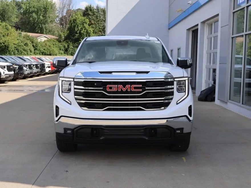 2026 Gmc Sierra 1500 SLT photo 1