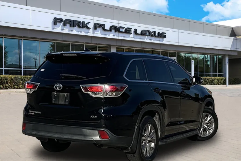 2015 Toyota Highlander XLE photo 1
