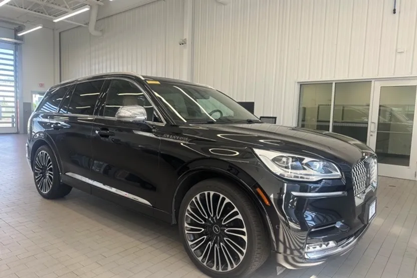 2020 Lincoln Aviator Black Label photo 1