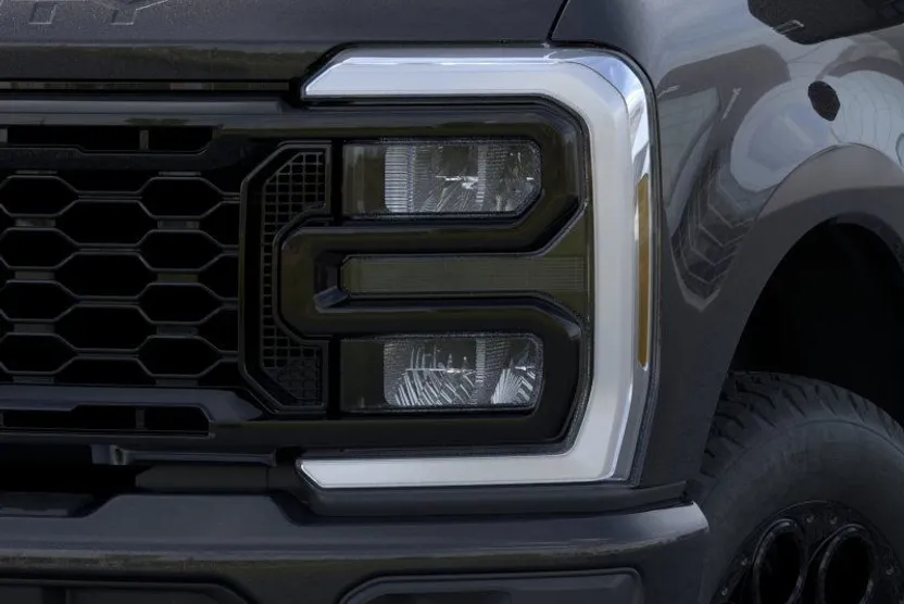 2026 Ford F-250 Lariat photo 1