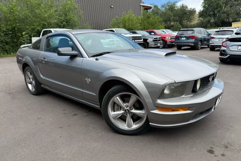 2009 Ford Mustang GT Premium photo 1