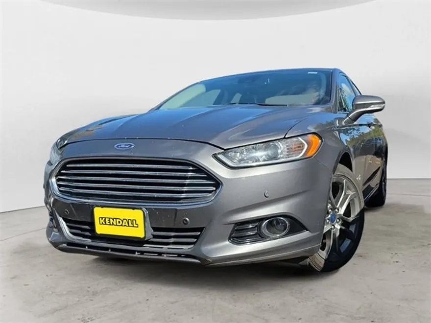 2014 Ford Fusion Hybrid Titanium photo 1