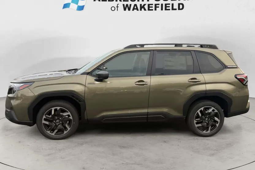 2025 Subaru Forester Premium photo 1