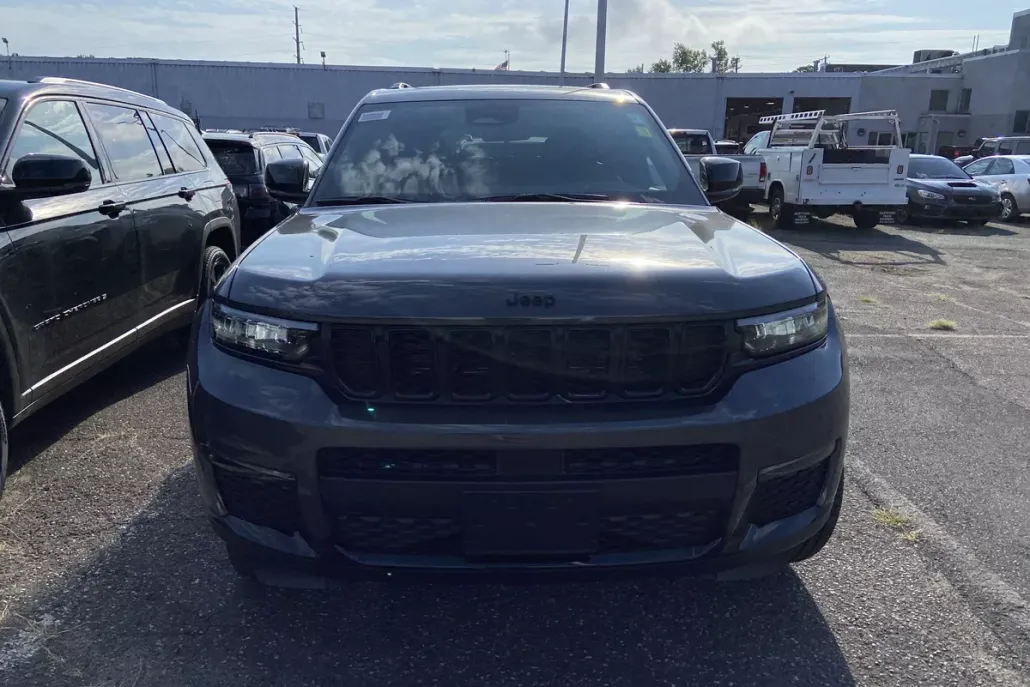 2025 Jeep Grand Cherokee Limited photo 1