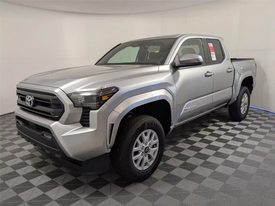 2025 Toyota Tacoma SR5 photo 1