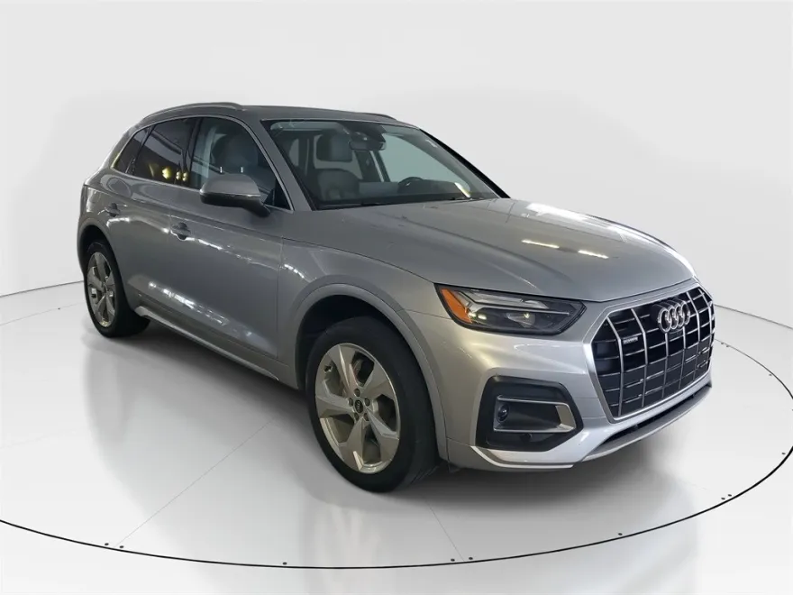 2021 Audi Q5 45 Premium Plus photo 1