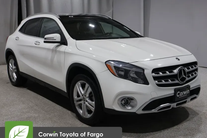 2019 Mercedes Benz GLA 250 photo 1