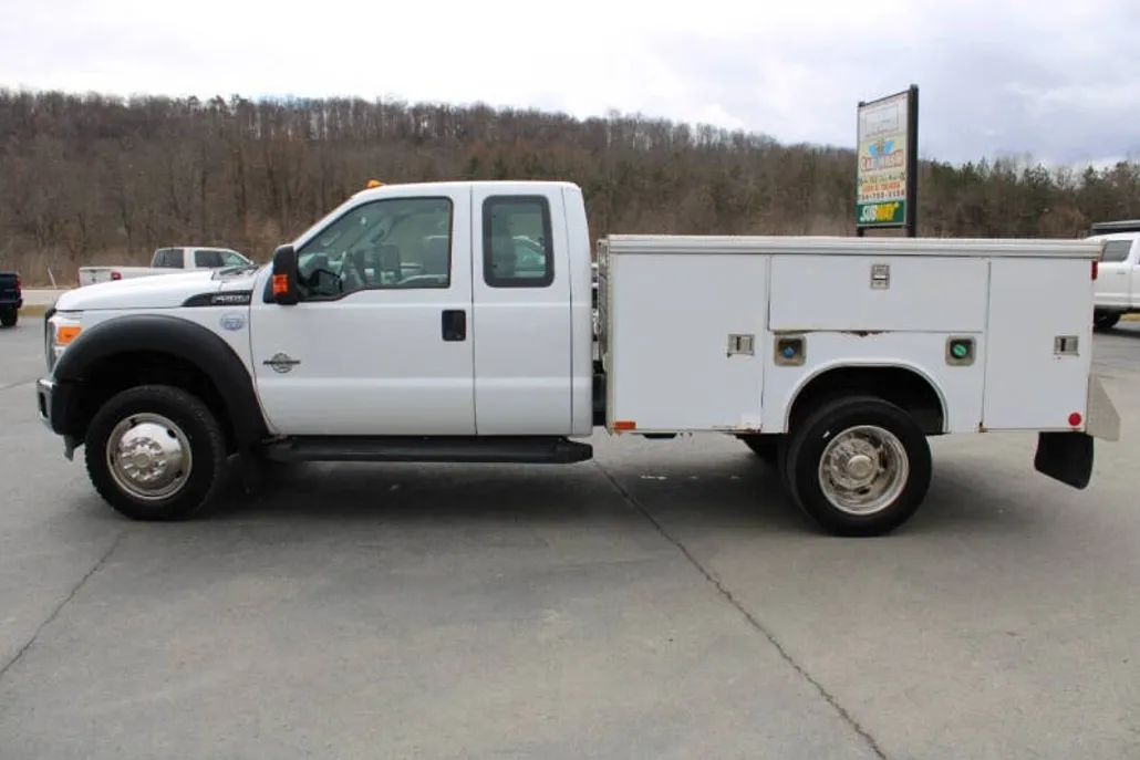 2014 Ford F-550 photo 1