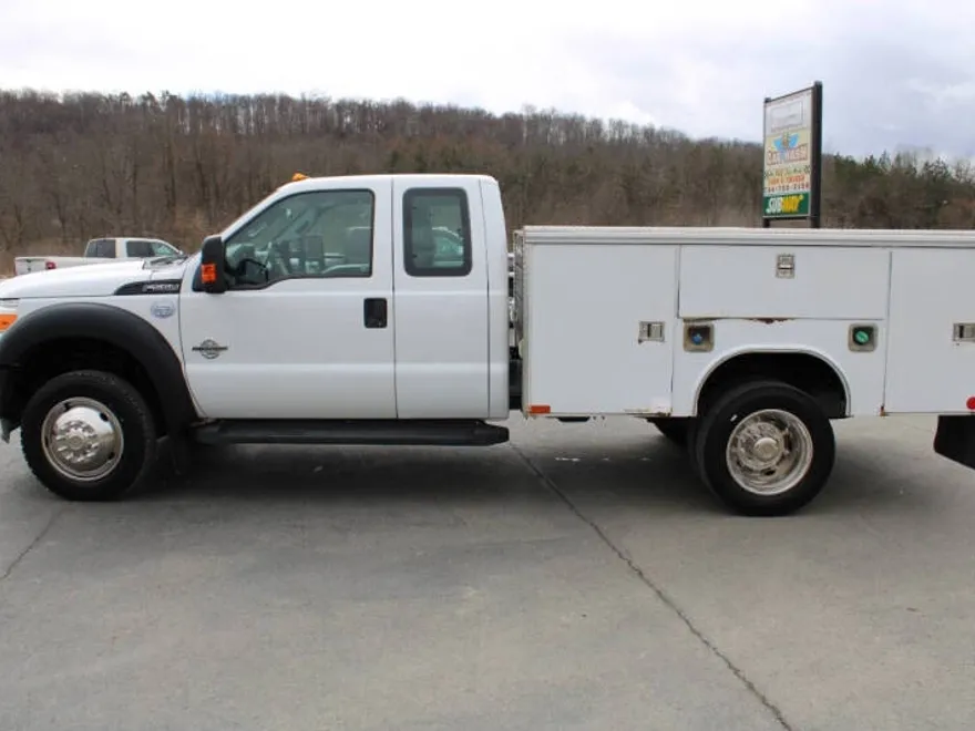 2014 Ford F-550 photo 1