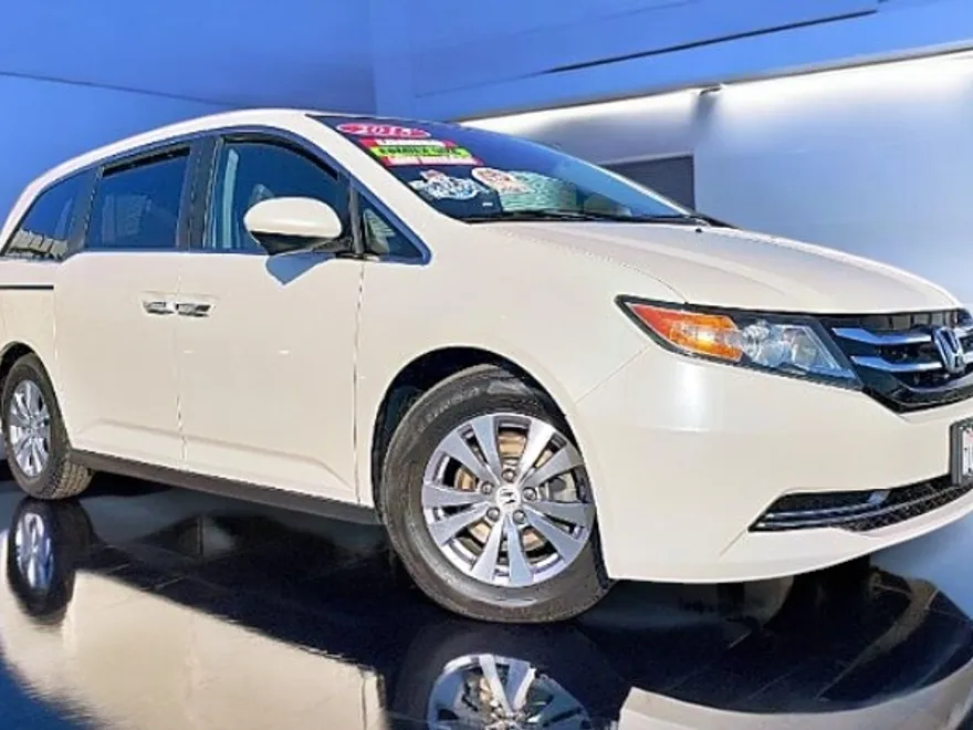2015 Honda Odyssey EX-L photo 1