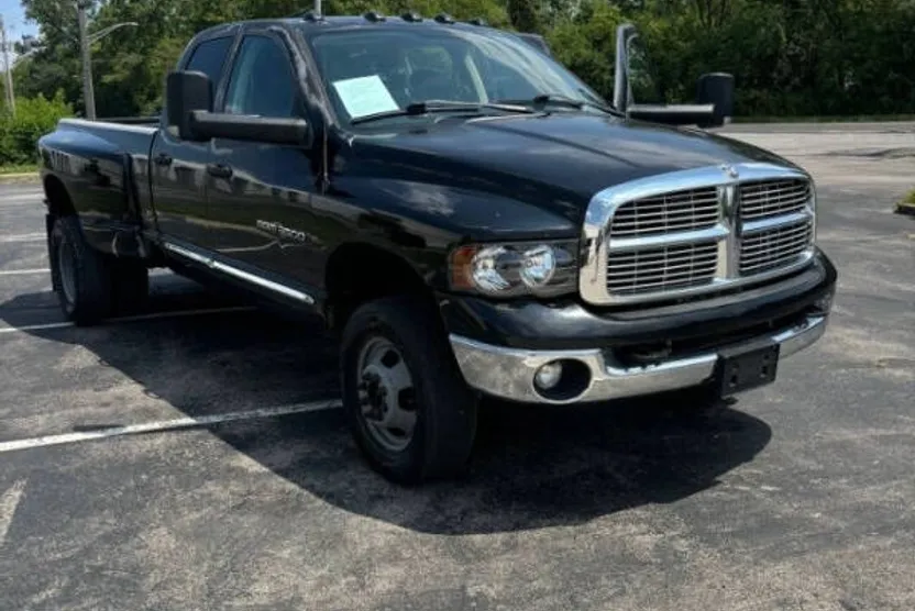 2004 Dodge Ram 3500 ST photo 1