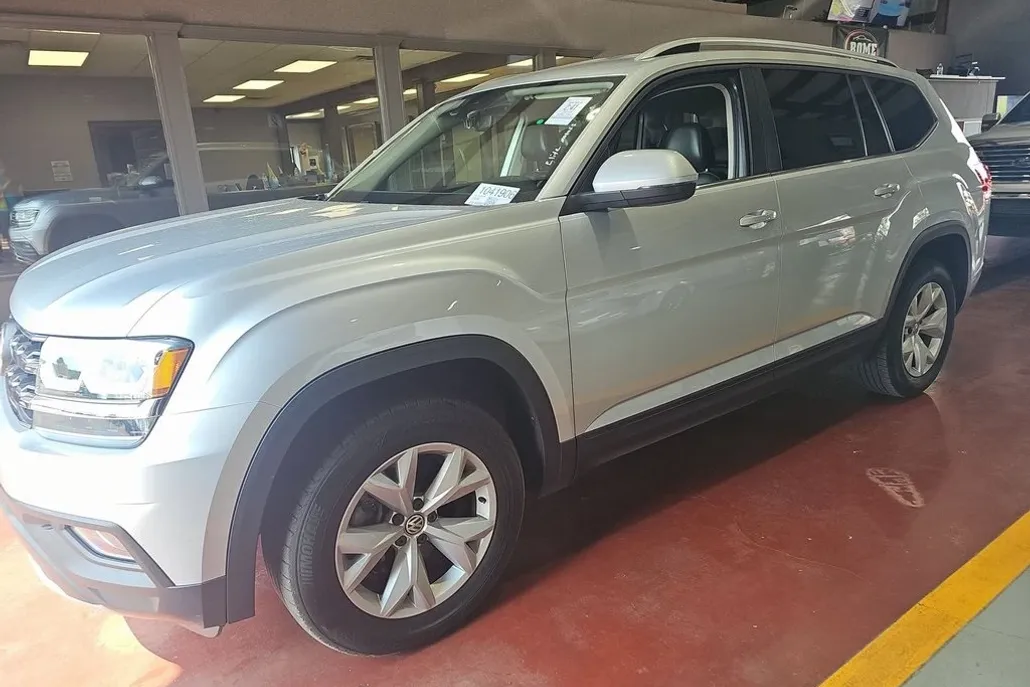 2018 Volkswagen Atlas SE Technology photo 1