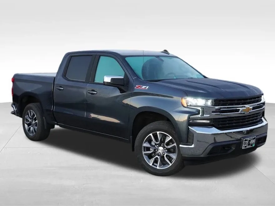2021 Chevrolet Silverado 1500 LT photo 1