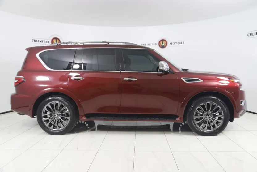 2023 Nissan Armada Platinum photo 1