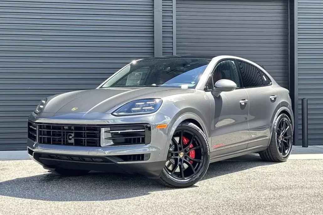 2026 Porsche Cayenne Coupe S photo 1