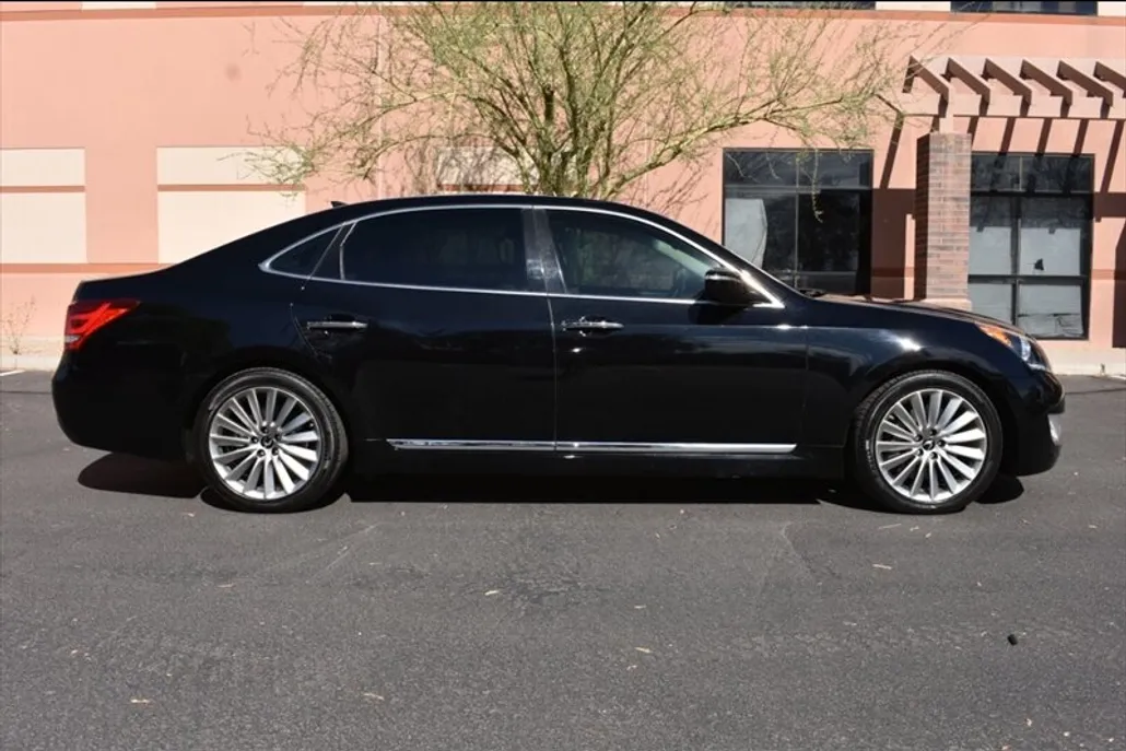 2016 Hyundai Equus Signature photo 1