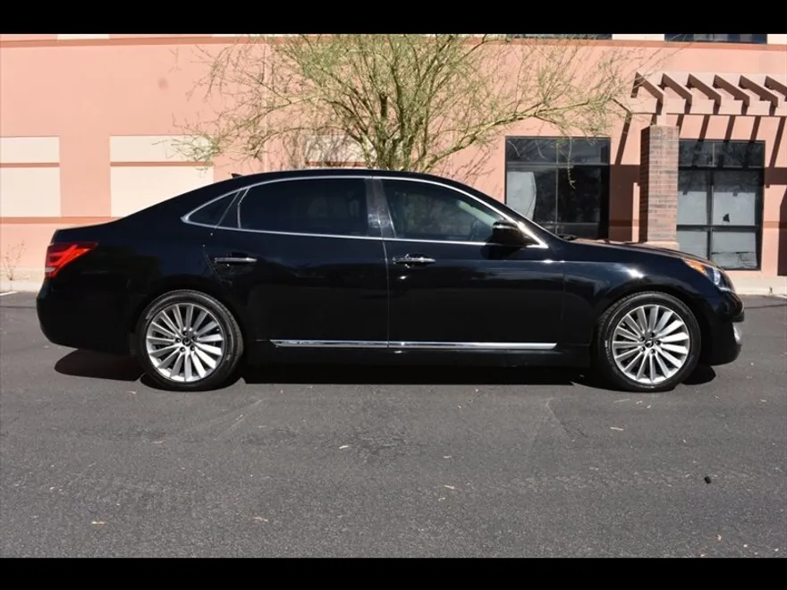 2016 Hyundai Equus Signature photo 1